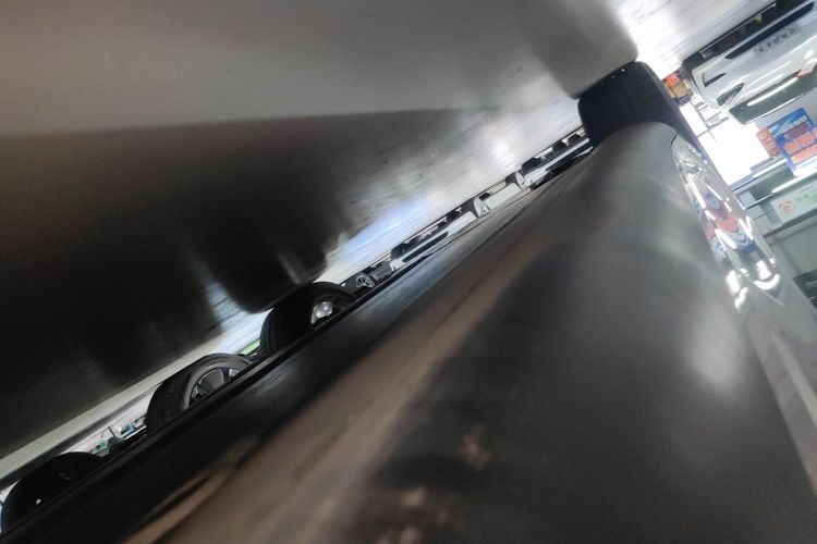 特斯拉 Model Y 2025款 后轮驱动 首发版局部细节9002