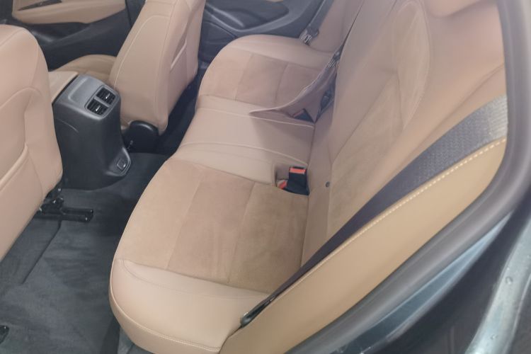 别克 君威 2019款 28T 尊享型 国VI中控内饰21