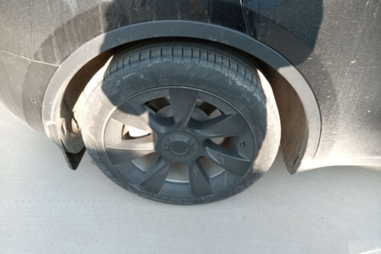 特斯拉 Model Y 2022款 改款 后轮驱动版车身外观6002