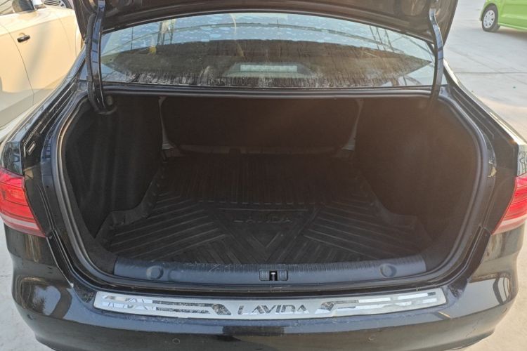 大众 2019款 朗逸启航 1.5L 手动风尚版 国VI机舱底盘23