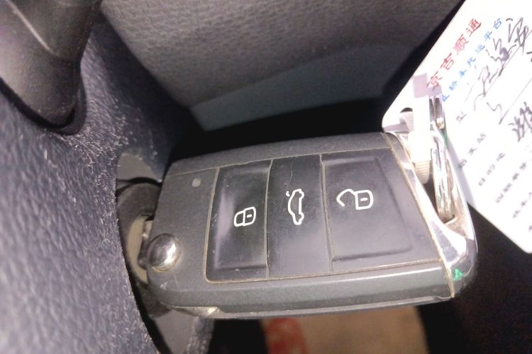 大众 2021款 途安L 280TSI DSG风尚版 7座中控内饰7001