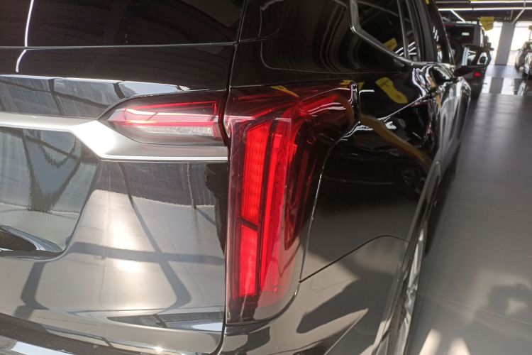 凯迪拉克XT6 2022款 2.0T 六座四驱豪华型车身外观6006