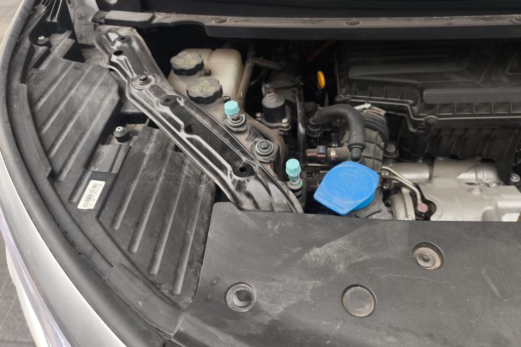 腾势D9 2022款 DM-i 1040 尊贵型局部细节9006