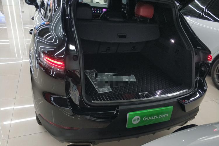 保时捷 2024款 Cayenne 3.0T机舱底盘23