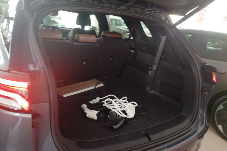 比亚迪 唐新能源 2021款 DM-i 112KM 尊贵型机舱底盘23