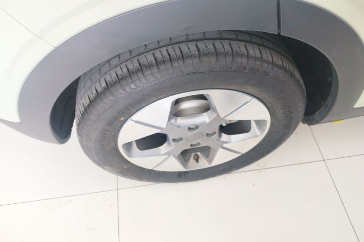 吉利银河 星愿 2025款 UP 410km 探索+版车身外观6008