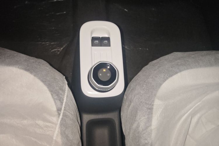 吉利银河 熊猫 2025款 210km 元气熊中控内饰18