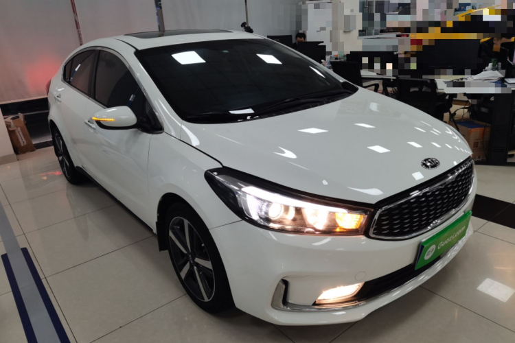 起亚K3 2017款  1.6L 自动15周年特别版GLS车身外观3