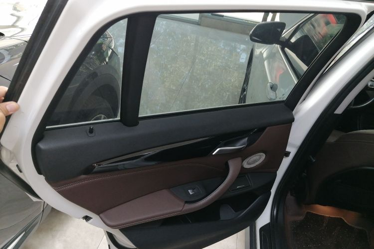 宝马X1 2022款 sDrive25Li 领先型中控内饰7008