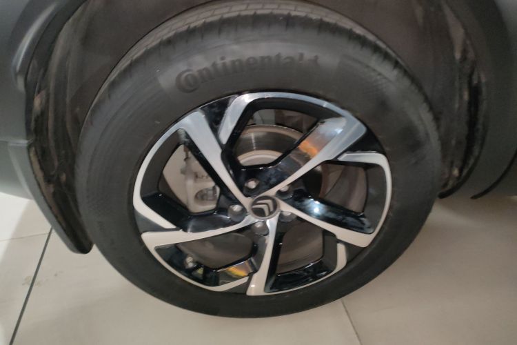 雪铁龙 天逸 C5 AIRCROSS 2017款 380THP 豪华型车身外观6008