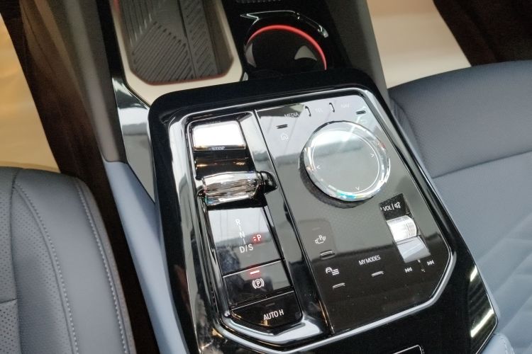 宝马5系 2024款 530Li 尊享型 豪华套装局部细节18