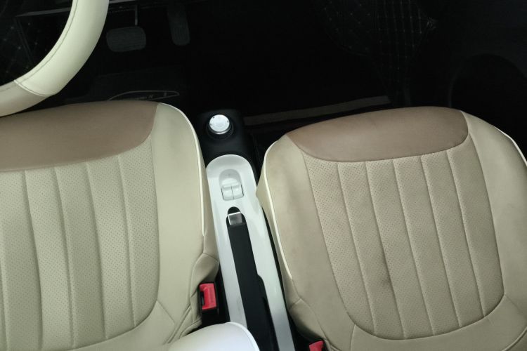 五菱汽车 宏光MINIEV 2024款 第三代 215km 进阶版局部细节18