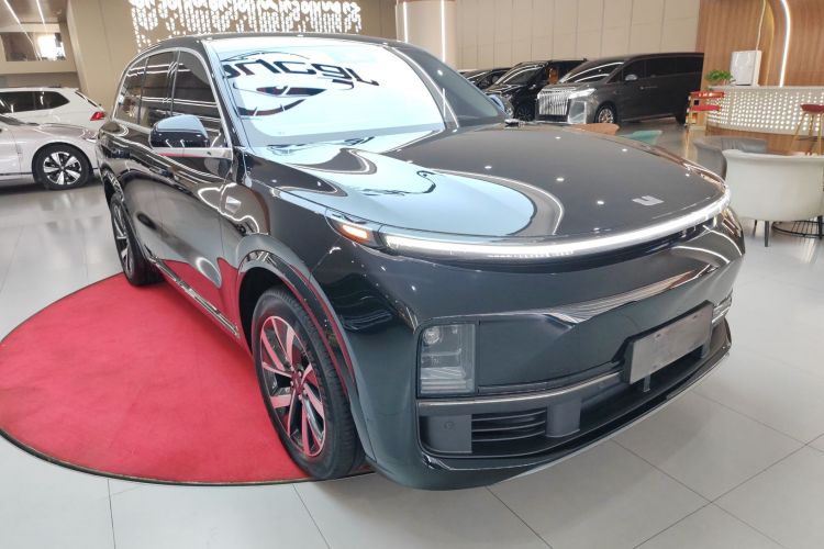 理想汽车 理想L8 2023款 Pro车身外观3