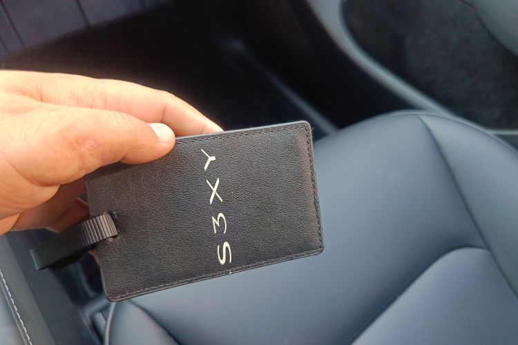 特斯拉 Model Y 2022款 改款 后轮驱动版中控内饰11