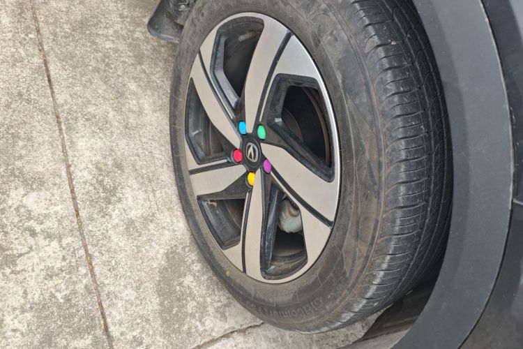 长安CS55PLUS 2024款 第三代 1.5T DCT尊贵型车身外观10