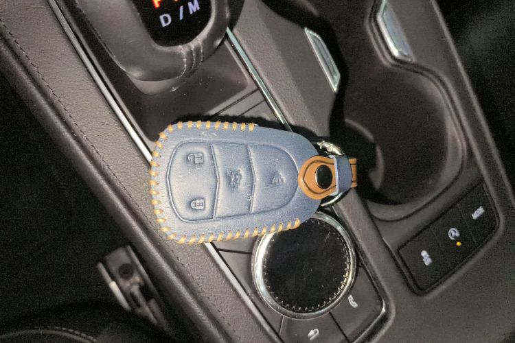 凯迪拉克XT4 2018款 28T 两驱领先型中控内饰7001