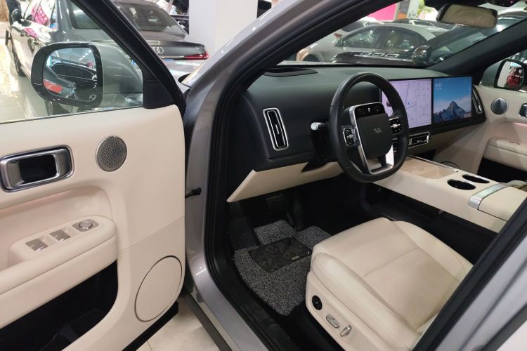 理想汽车 理想L6 2024款 Pro中控内饰7003