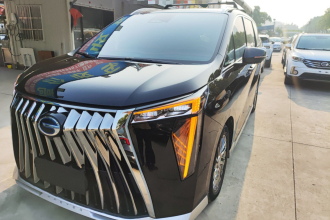 广汽传祺 传祺M8 2023款 宗师系列 双擎 御尊版