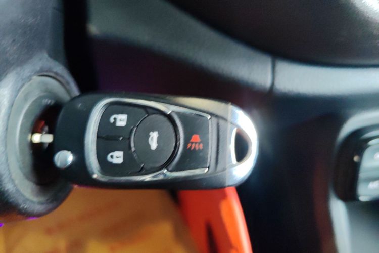 广汽传祺 传祺GS3 2017款 150N 自动精英版中控内饰11