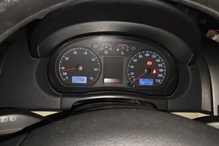 大众 Polo 2009款 劲情 1.6L 自动风尚版中控内饰14