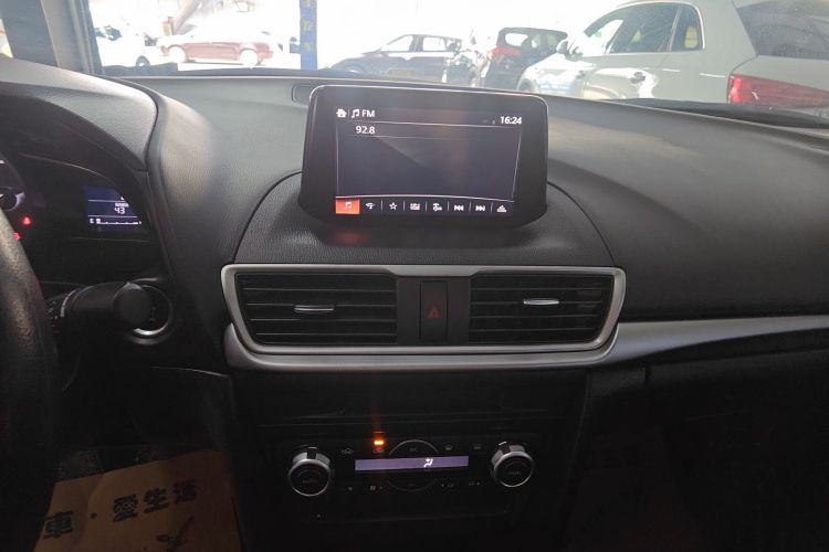 马自达3 昂克赛拉 2019款 云控版 三厢 1.5L 自动豪华型 国VI局部细节16