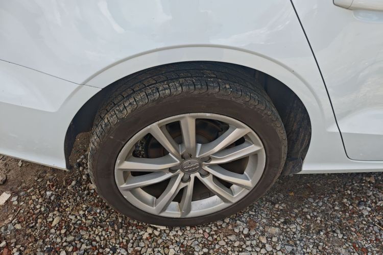 奥迪A3 2015款 Limousine 40 TFSI 自动舒适型车身外观6008