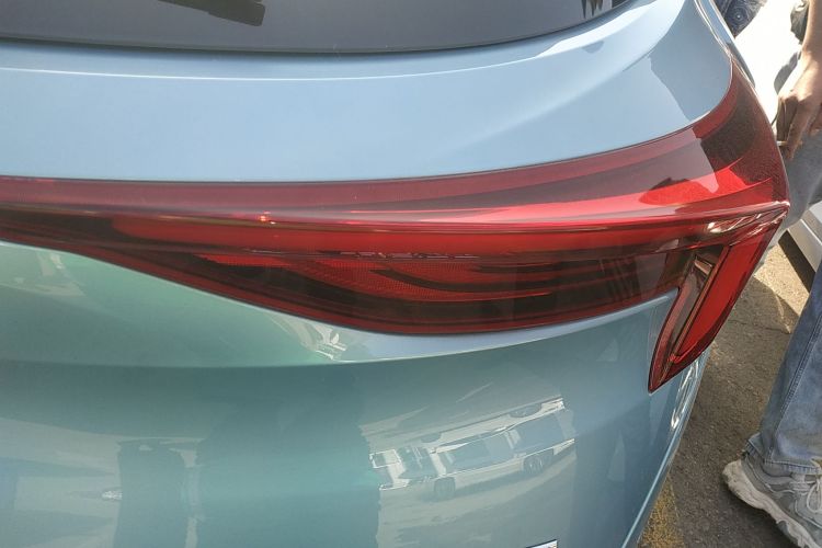 别克 微蓝6 2020款 插电混动 互联智享型车身外观9