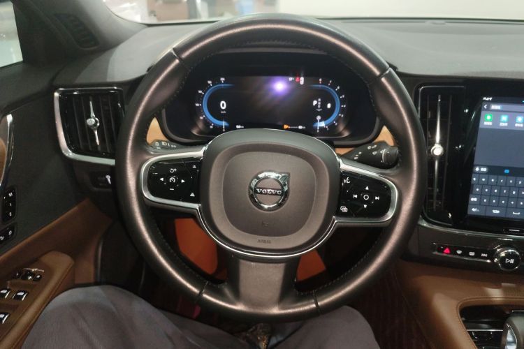 沃尔沃S90 2022款 B5 智逸豪华版中控内饰13