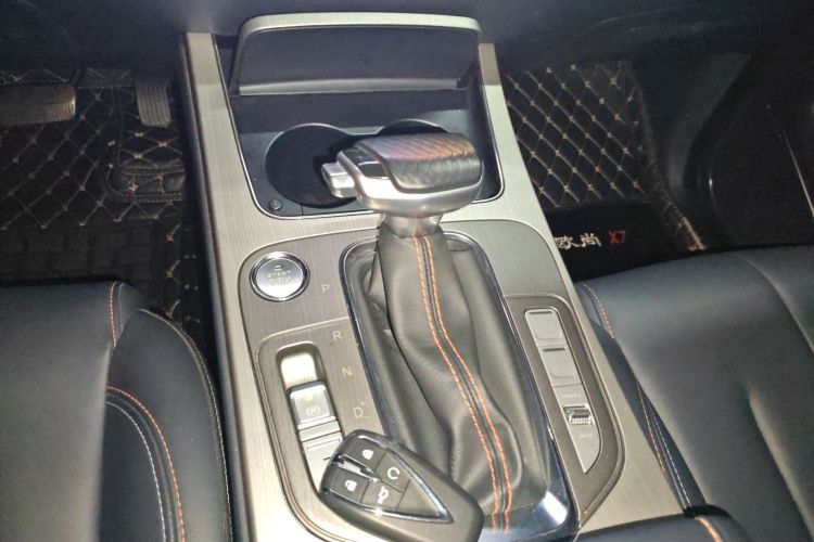长安欧尚X7 2020款 1.5T 自动尊享型中控内饰18