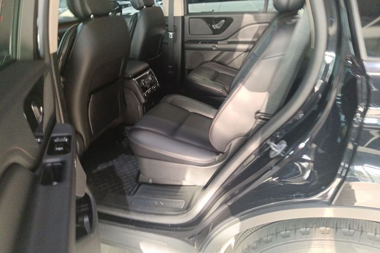 林肯 飞行家 2023款 3.0T V6 四驱尊享巡航版 六座中控内饰21