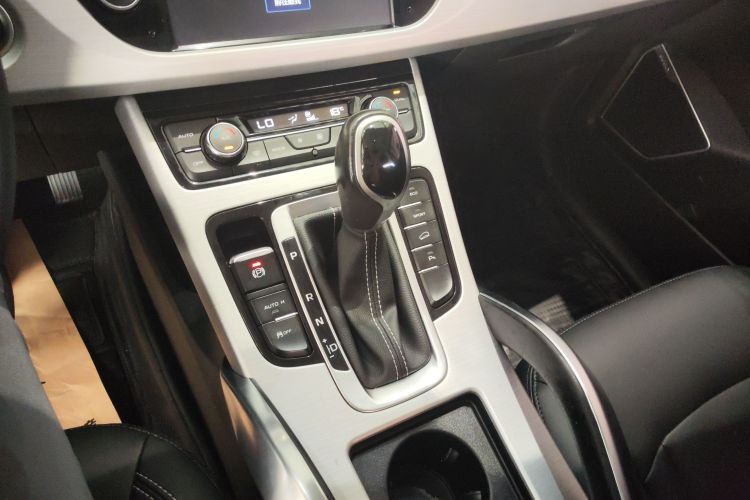 吉利汽车 博越 2016款 1.8TD 自动智联型局部细节18