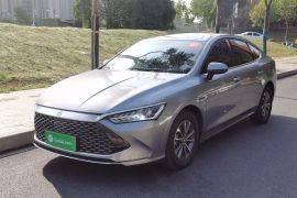 比亚迪 秦PLUS 2023款 冠军版 DM-i 55KM领先型