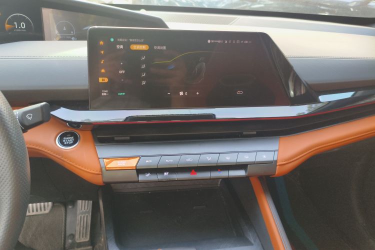 长安UNI-V 2023款 2.0T 领速版中控内饰16