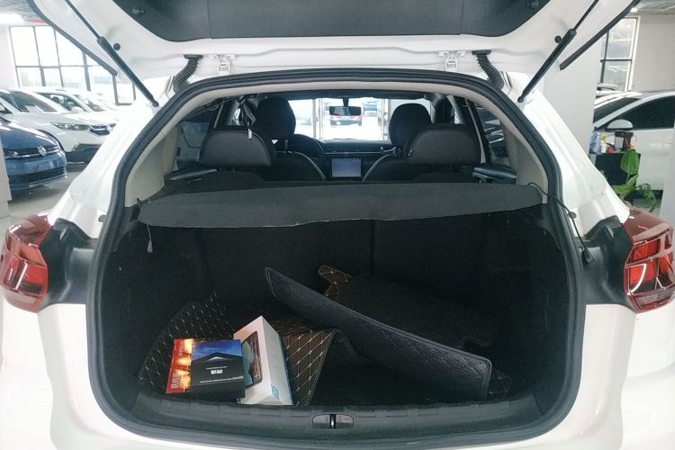 雪铁龙C3-XR 2021款 190THP DCT致尚版机舱底盘23