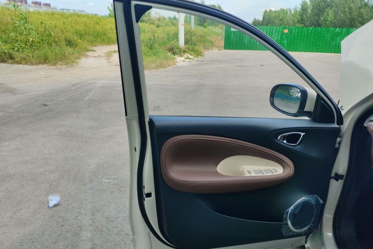 五菱汽车 五菱缤果 2024款 333km 悦享款中控内饰7007