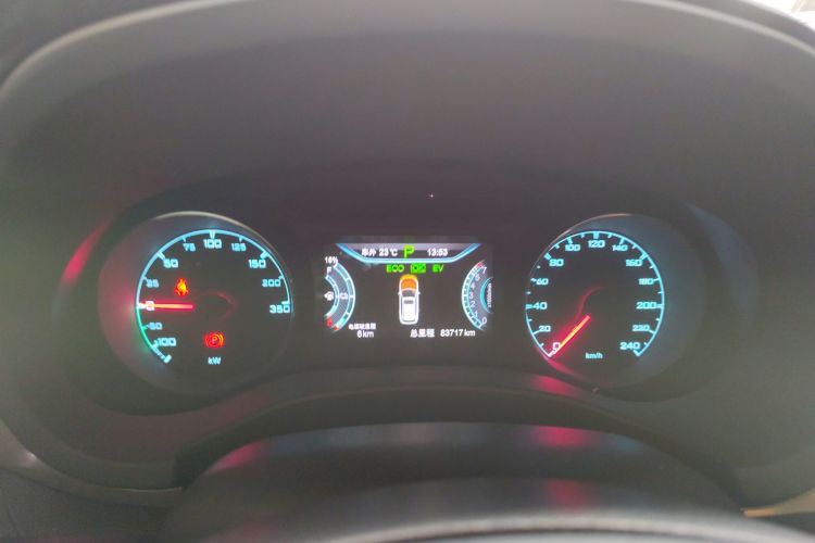 比亚迪 宋新能源 2017款 宋DM 1.5TID 全时四驱豪华型中控内饰14