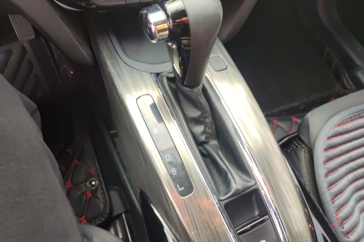 本田XR-V 2017款 1.5L LXi CVT经典版中控内饰18