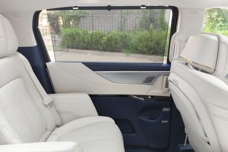 别克GL8新能源 2024款 陆尊 奢享版 6座中控内饰7008