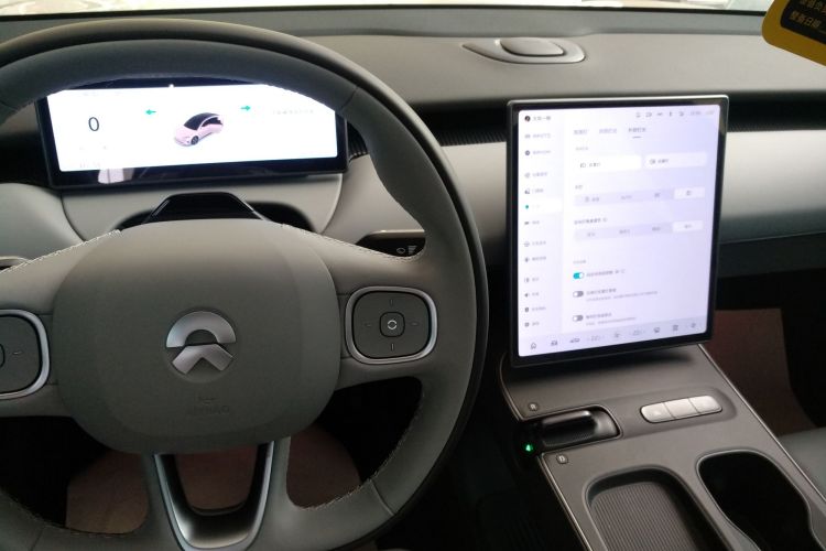 蔚来ET5 2024款 75kWh中控内饰18