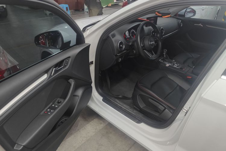 奥迪A3 2020款 改款 Limousine 35 TFSI 进取型 国VI中控内饰20