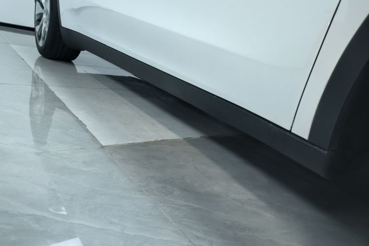 特斯拉 Model Y 2021款 长续航全轮驱动版局部细节9001