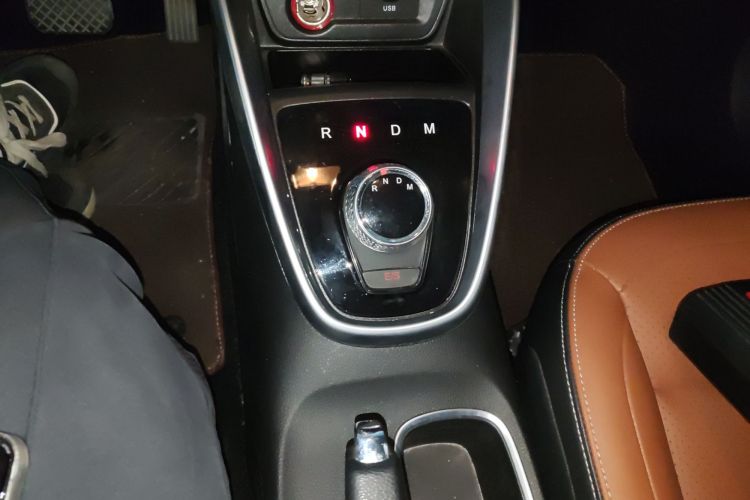 宝骏510 2017款 1.5L 自动豪华型中控内饰18