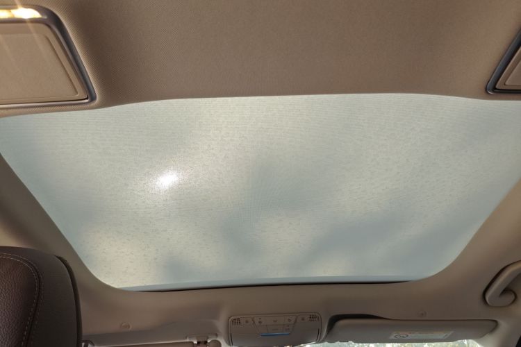 奔驰E级 2023款 改款 E 300 L 时尚型局部细节22