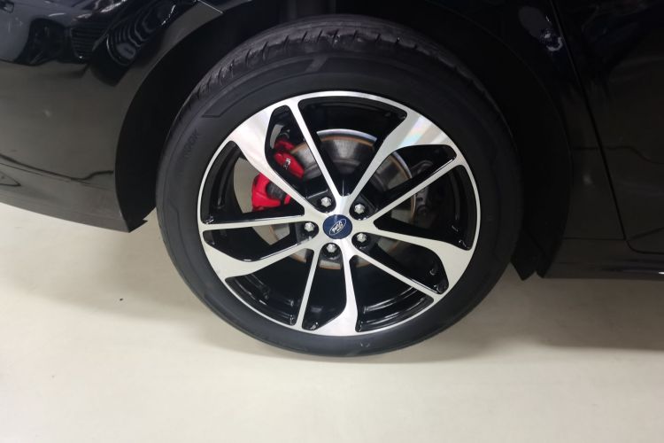 福特 蒙迪欧 2022款 改款 EcoBoost 245 ST-Line车身外观6008