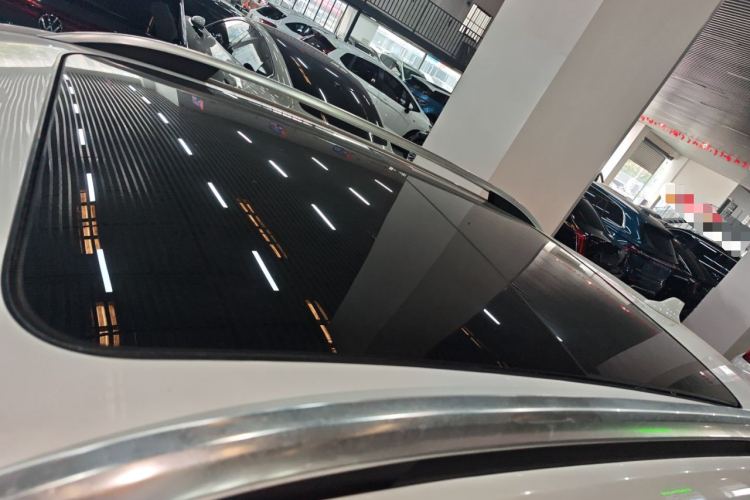 荣威RX5 2016款 30T 四驱自动互联网智尊版局部细节57