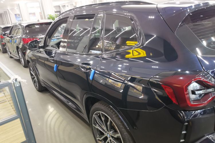 宝马X3 2022款 xDrive30i 领先型 M曜夜套装车身外观4