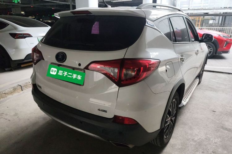 比亚迪 宋新能源 2017款 宋DM 1.5TID 全时四驱豪华型车身外观7