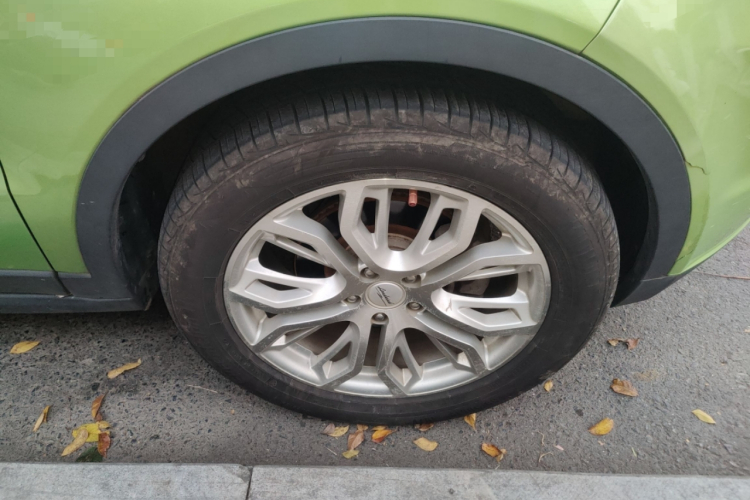 陆风X7 2015款 2.0T 全景尊贵版车身外观6007