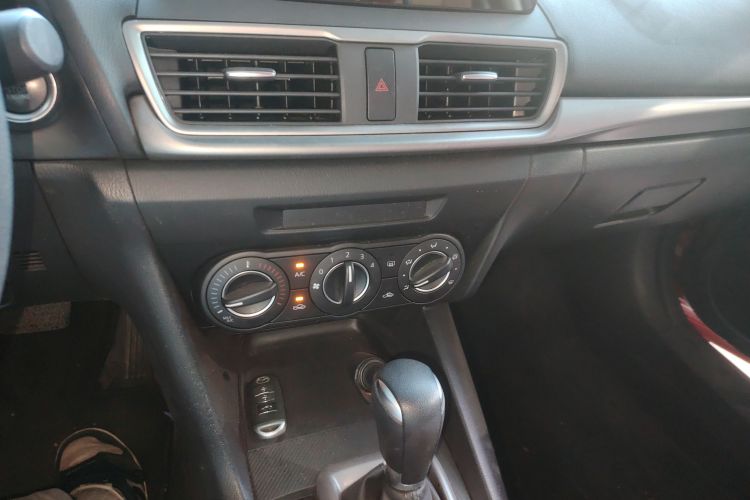 马自达3 昂克赛拉 2017款 三厢 1.5L 自动舒适型 国V局部细节16