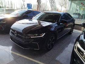 大众 帕萨特 2025款 出众款 330TSI 星空精英版